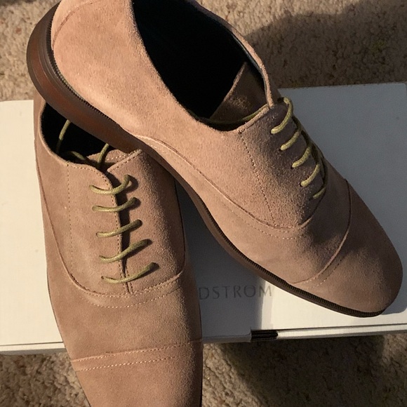 Shoes Men’s - Picture 2 of 5